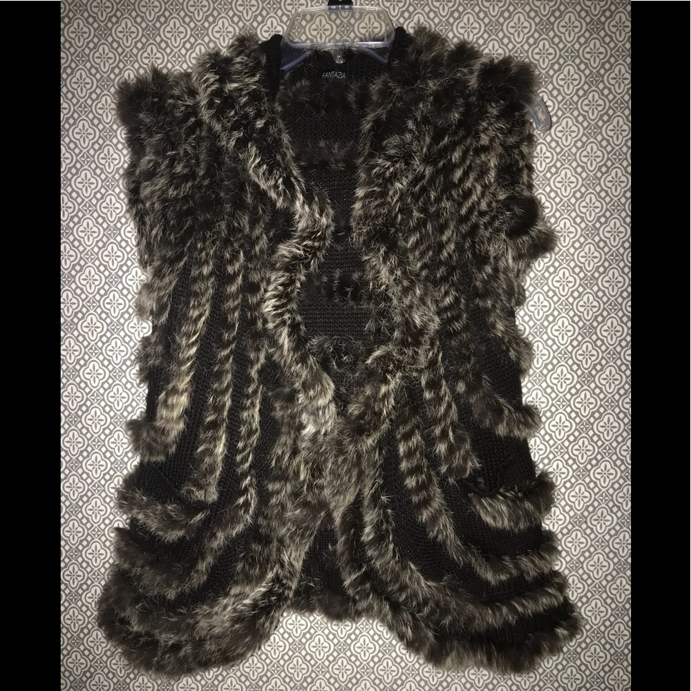 Fantasia faux fur vest w/ pockets